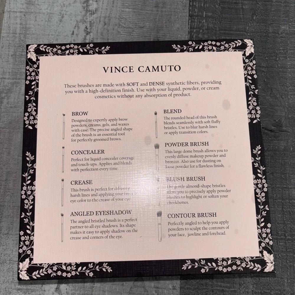 🌟Vince Camuto Luxury Beauty Collection Brush Set